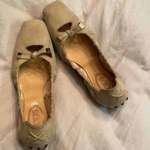 Tod’s Suede Ballet Flats